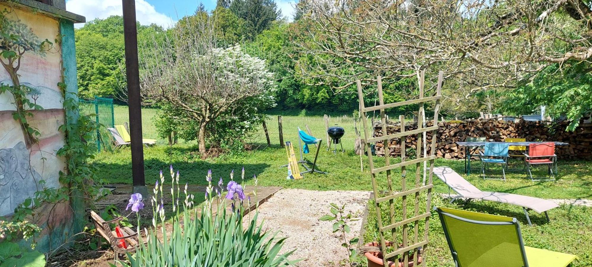 Gite Coeur De Nature Abergement-le-Grand Esterno foto